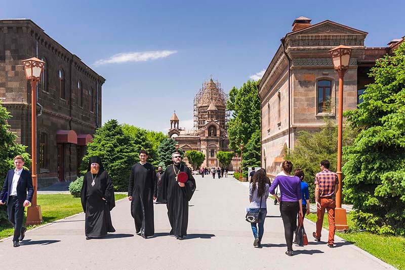 エチミアジン大聖堂　アルメニア　Etchmiadzin Cathedral Armenia　