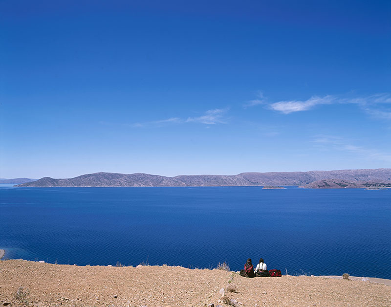 チチカカ湖　アマンタニ島　ペルー　lake titicaca and amantani island peru