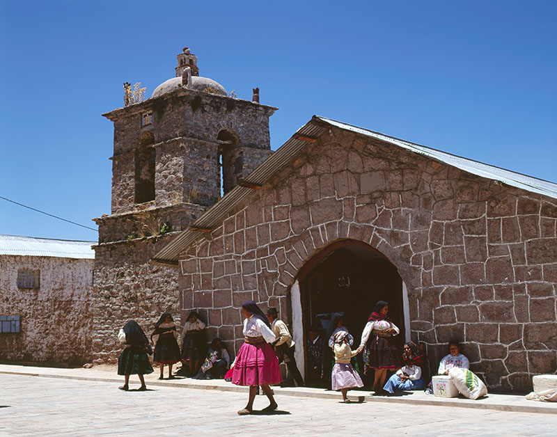 チチカカ湖　アマンタニ島　ペルー　lake titicaca and amantani island peru