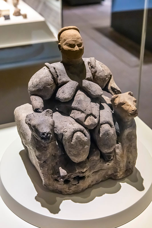 アンカラ　アナトリア文明博物館　地母神像 　トルコ
goodess statue Museum of Anatolian Civilizations Ankara