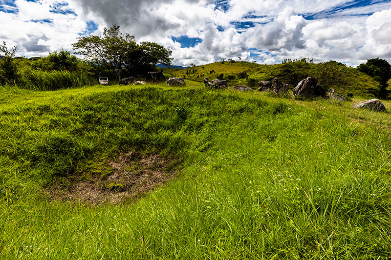 ジャール平原　世界遺産　ラオス　plain of jars laos