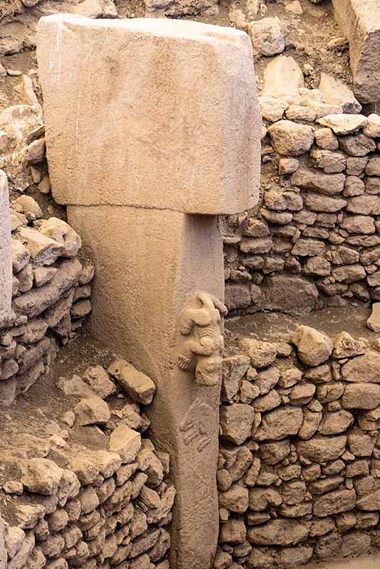 ギョベクリテペ　トルコ　gobekli tepe turkey stone monolith enclosure C pillar 27