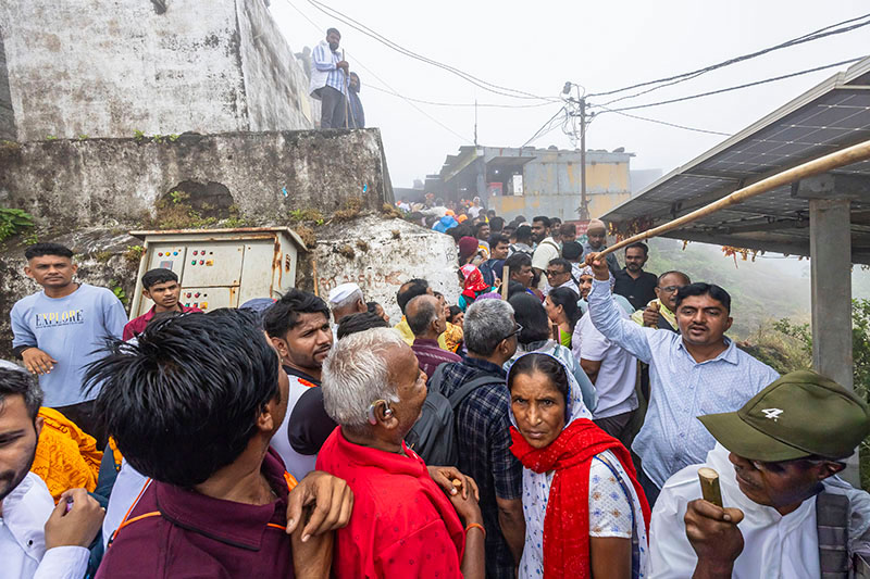 ギルナール山　グジャラート　インド mt. girnar gujarat india