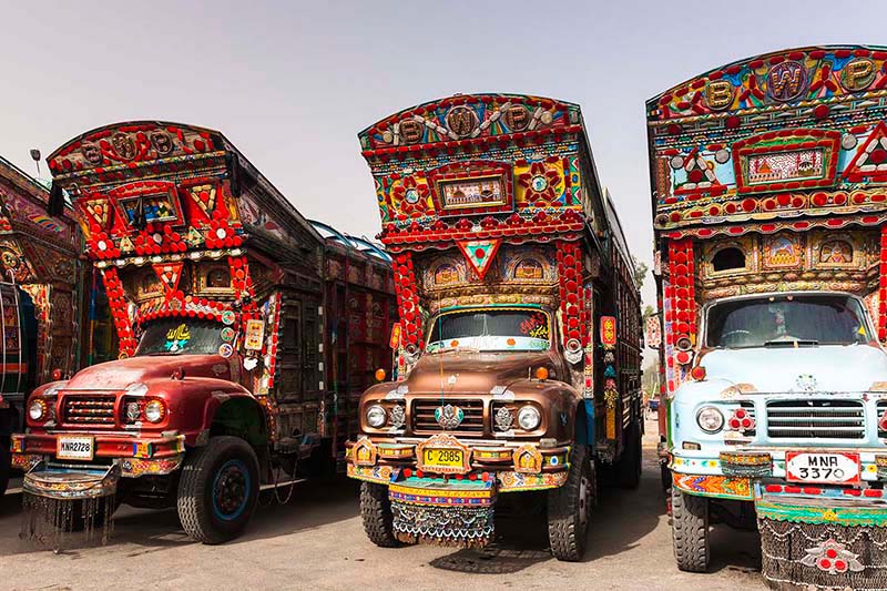 パキスタン　名物　デコトラ　pakistan truck