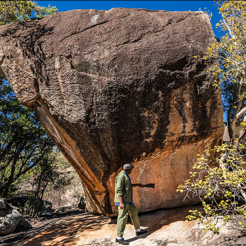 マトボ丘陵　イナンゲ・トレッキング　 ジンバブエ　matobo hills zimbabwe