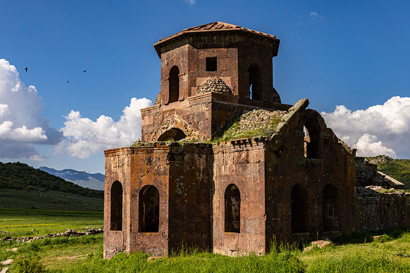 クズル・キリセ 赤い教会 グゼルユルト トルコ kizil kilise güzelyurt cappadocia turkey