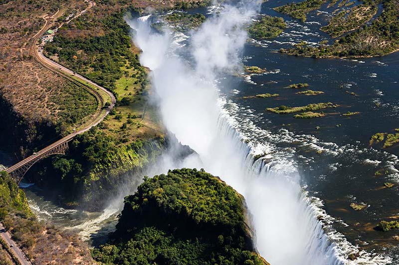 ヴィクトリア滝　ザンベジ河　ジンバブエvictoria falls zambezi river zimbabwe